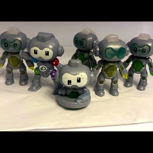 6- MCD 2020 DISCOVERY ROBOTS HAPPY MEAL Out of package they were played as is